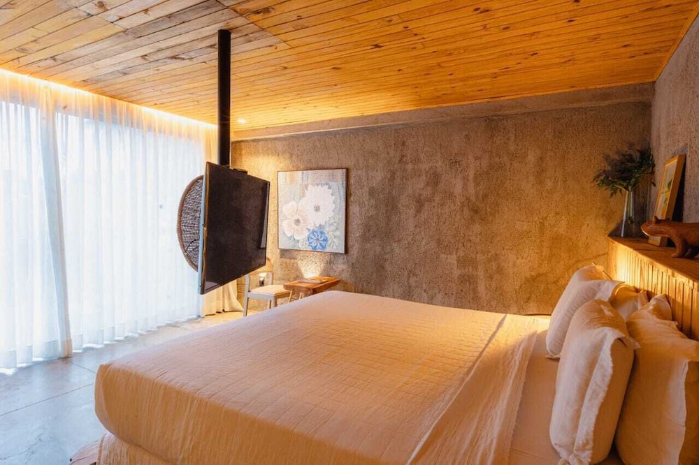 Nova, Suite, Garden View, Ground Floor