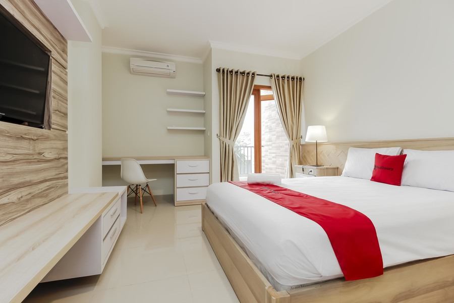 Reddoorz Premium Near Ragunan Zoo 2 10/27