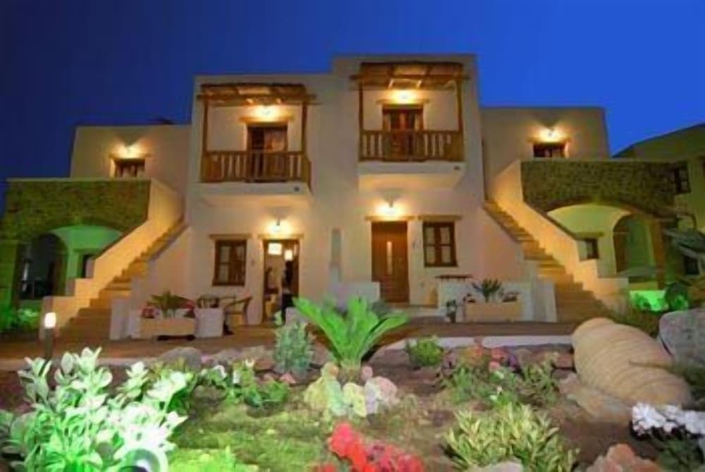 PANTELI BEACH STUDIOS APARTMENTS 2/50
