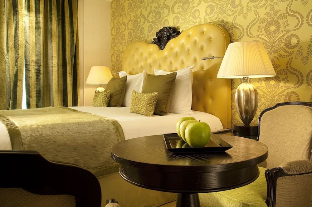 Hotel Le Petit Paris 31/63
