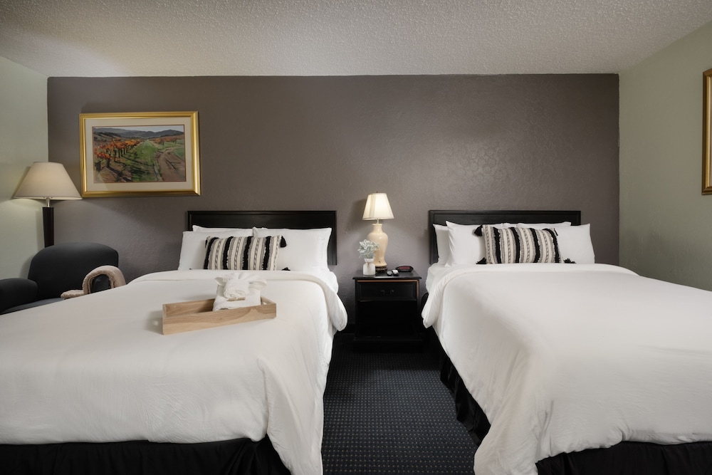 The Cactus Cove Inn And Suites 18/49