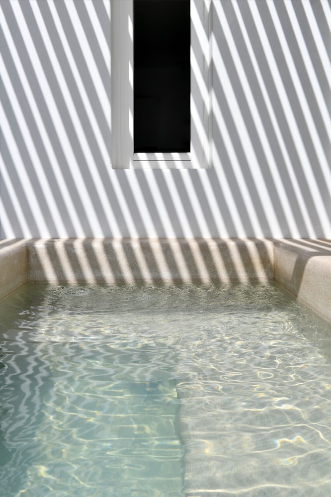 Thiro Villas Santorini 24/27