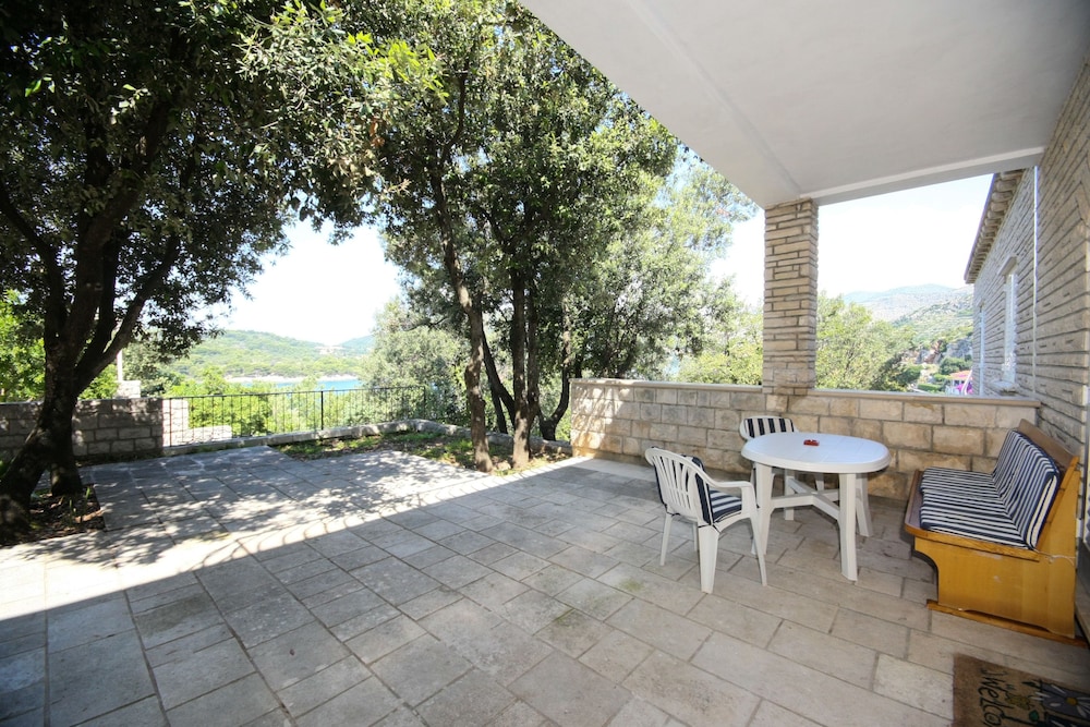 VILLA MARIJETA 16/44