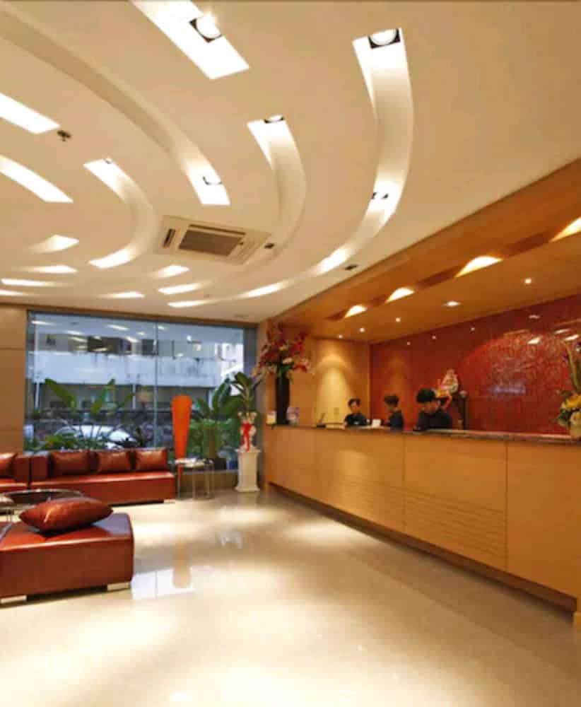 Pattaya Loft Hotel 10/55