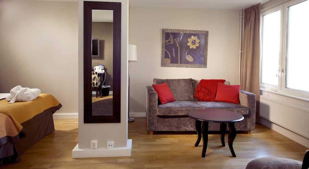 Home Hotel Tapto 40/58