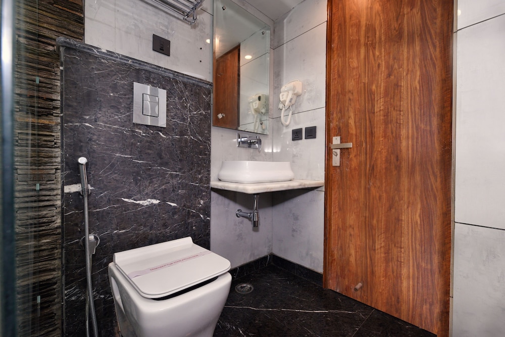 Hotel Blue Pearl Paharganj 50/50