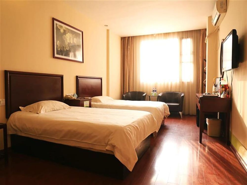 Greentree Inn Anhui Suzhou Railway Station Express Hotel 12/27