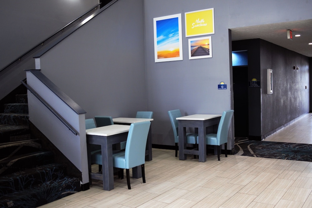 Days Inn by Wyndham Montgomery 25/29