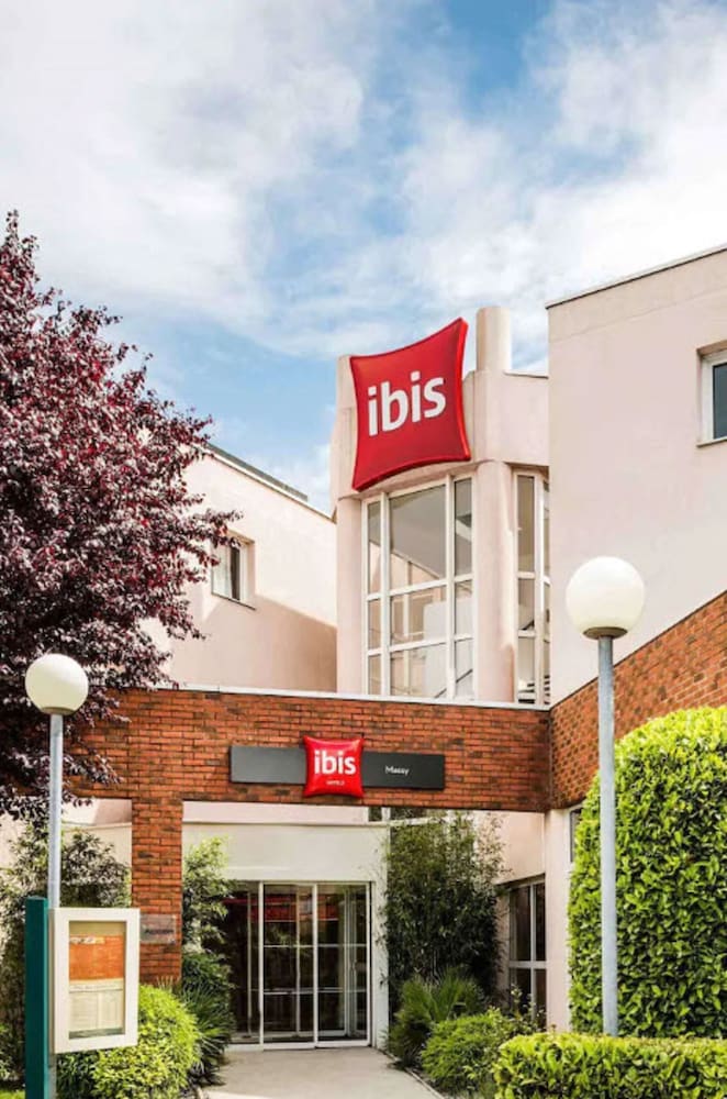 Ibis Massy 1/61