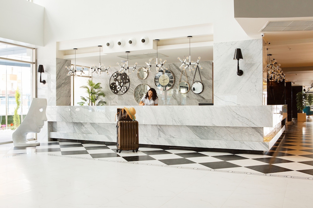 Sunprime C-Lounge - Only Adults +16 11/64
