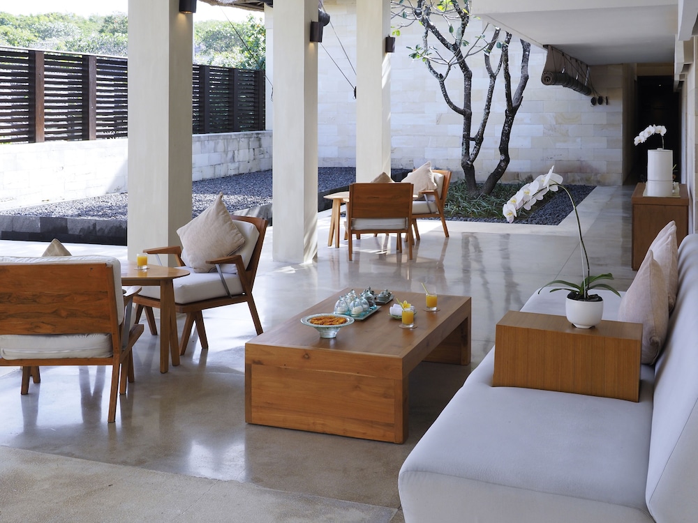 The Bale Nusa Dua by LifestyleRetreats 36/50