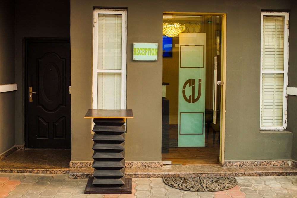 Cribville Hotel & Suites 25/41