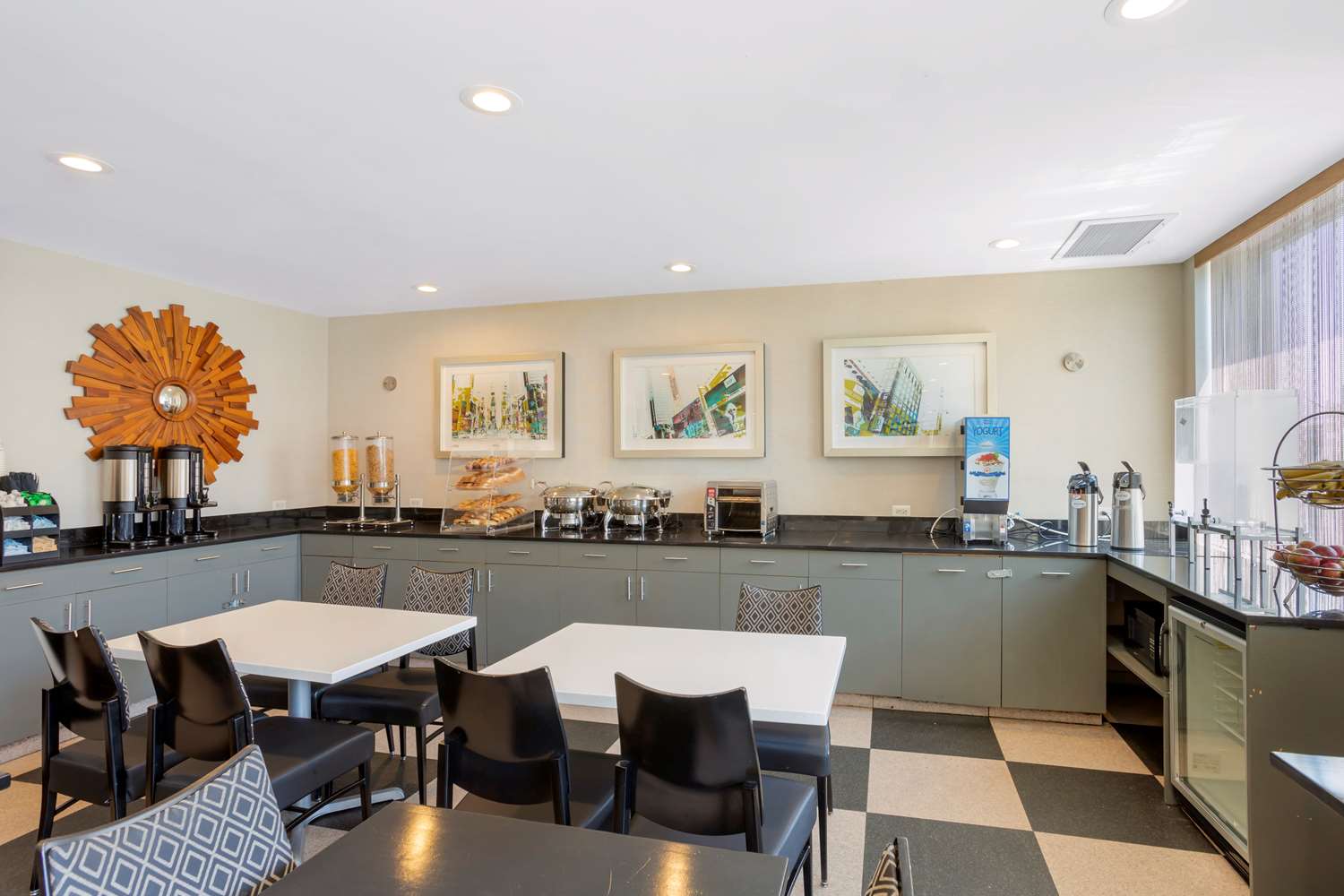 Best Western Plus Plaza Hotel Long Island City 15/22