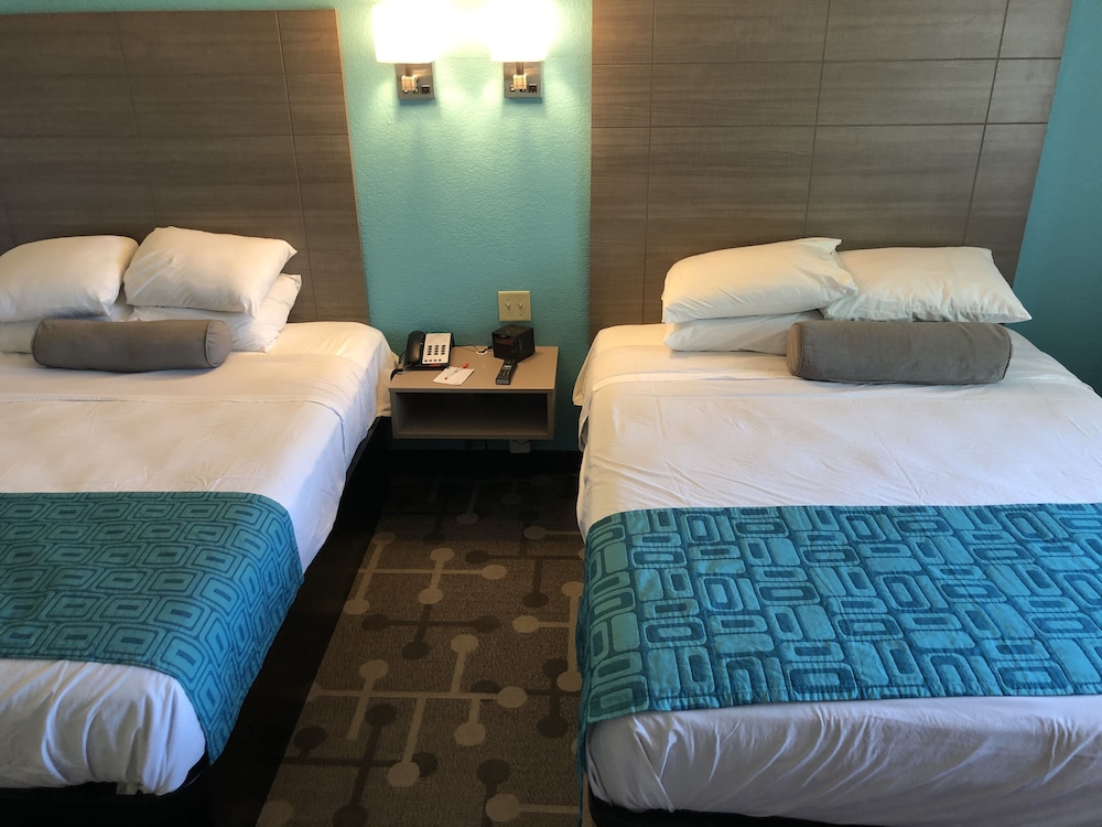 Red Lion Inn & Suites Elk Grove Village, IL 16/42
