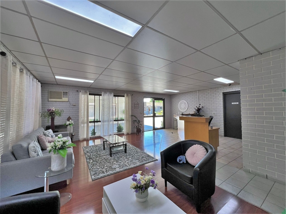 Albury Garden Court Motel 50/50