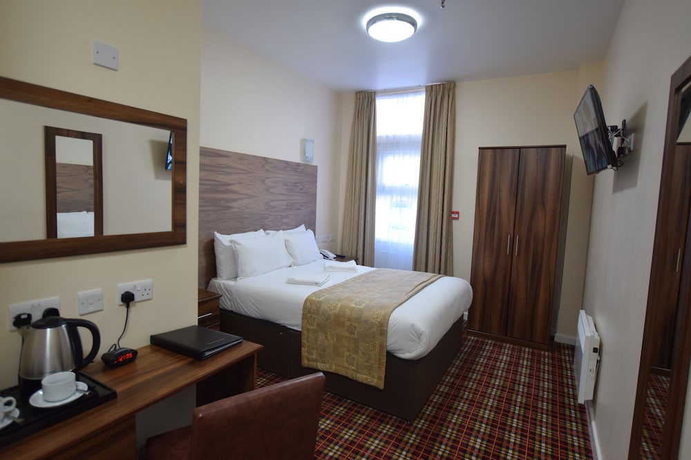 Lucky 8 Hotel 15/64