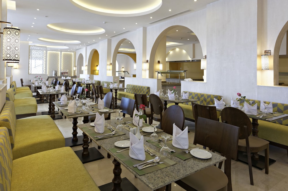 Royal Star Beach Resort 44/50