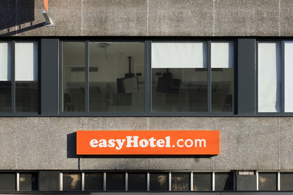 easyHotel Amsterdam City Centre in AMSTERDAM
