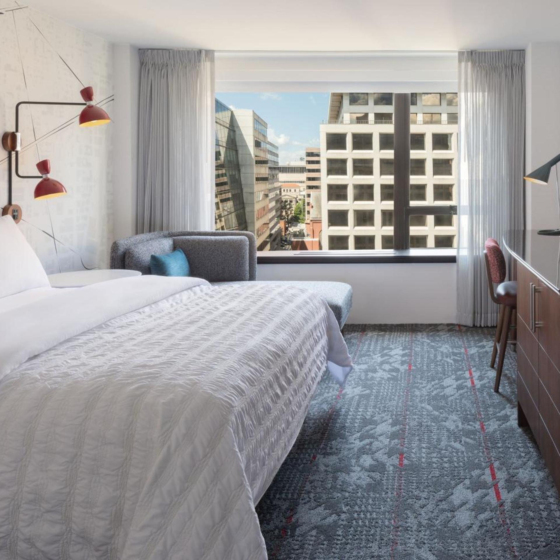 غرفة تنفيذية بسرير كينج، Le Meridien Washington, D.C., The Madison 3/10