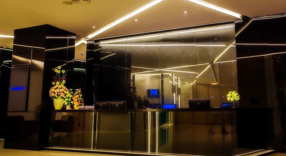Crystal Hotel Hat Yai 8/54