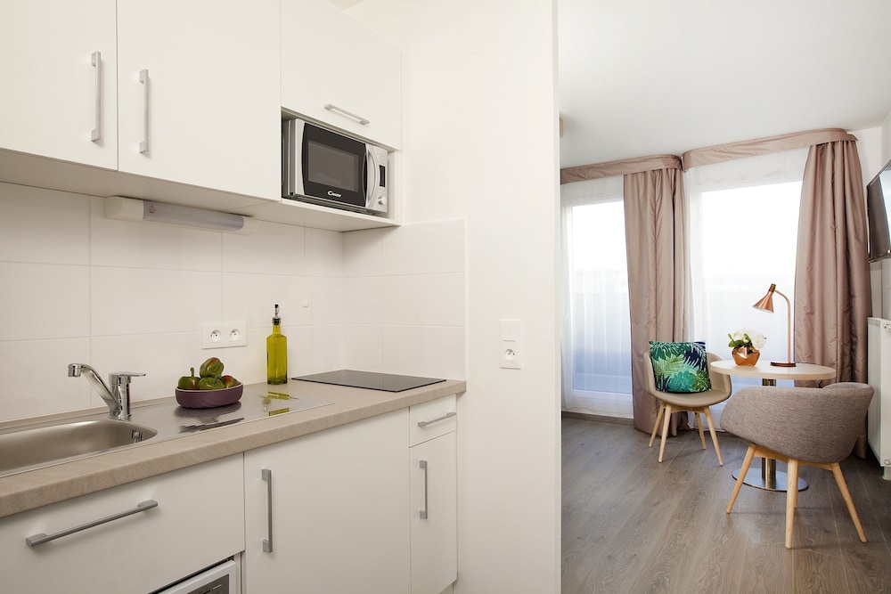 Residhome Asnieres Park 40/41