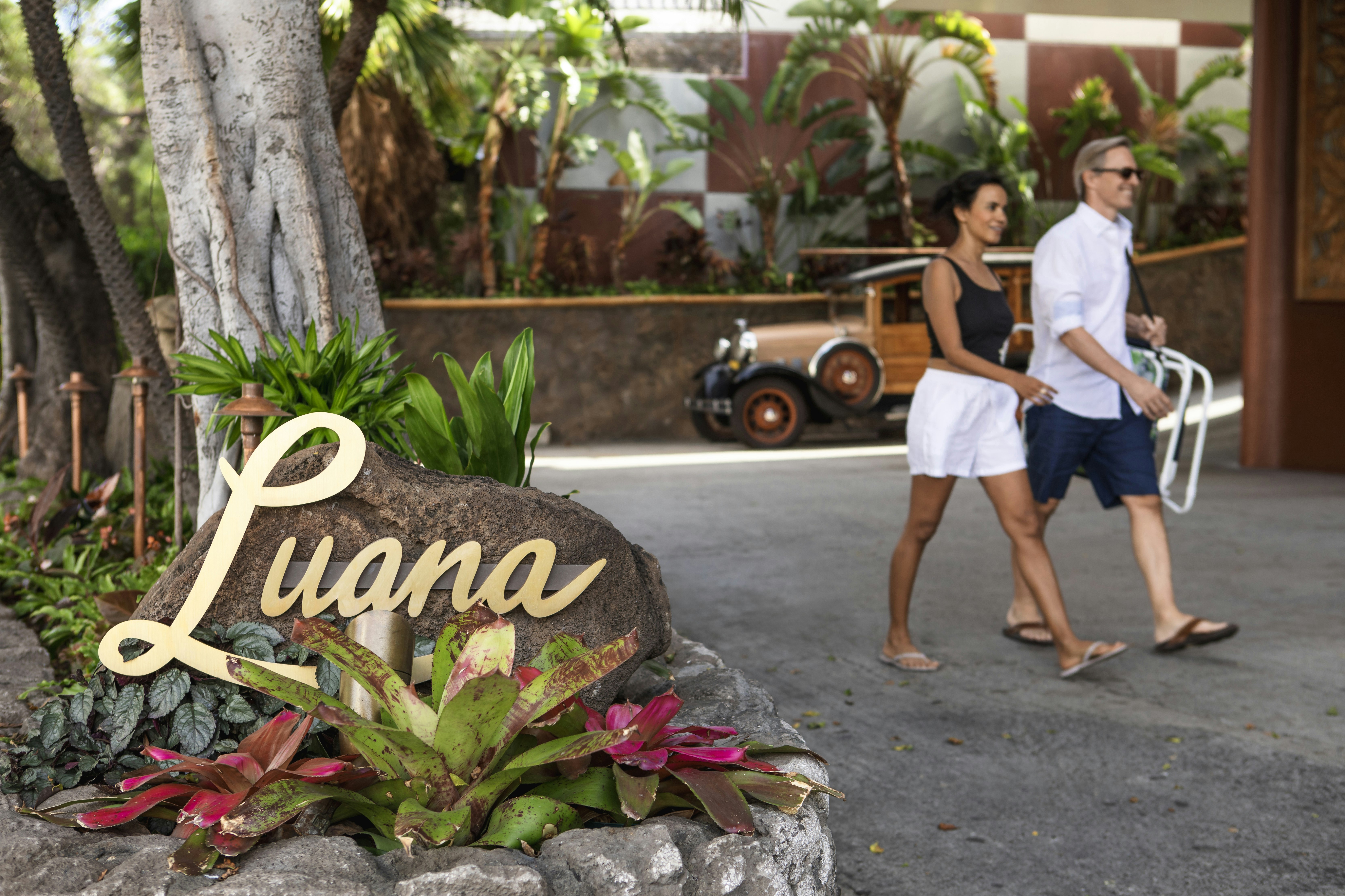 Luana Waikiki Hotel and Suites 39/50