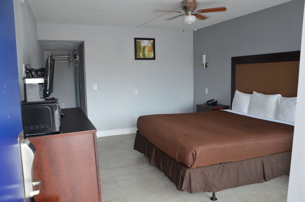 Rodeway Inn Sun City Center 25/46