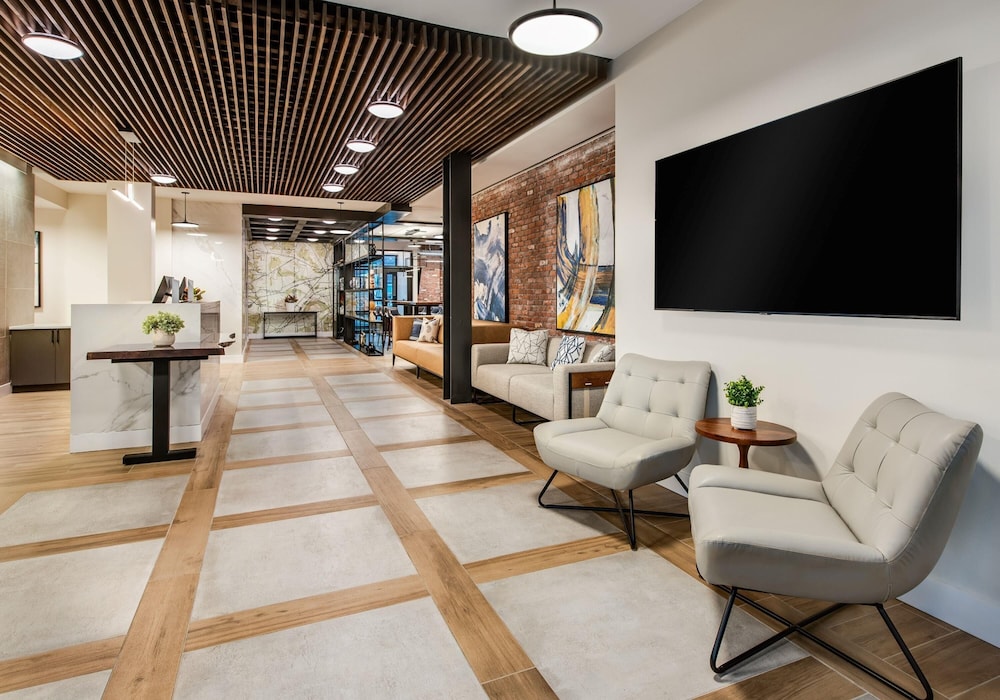 Hyatt Place Newark - Main Street 12/34