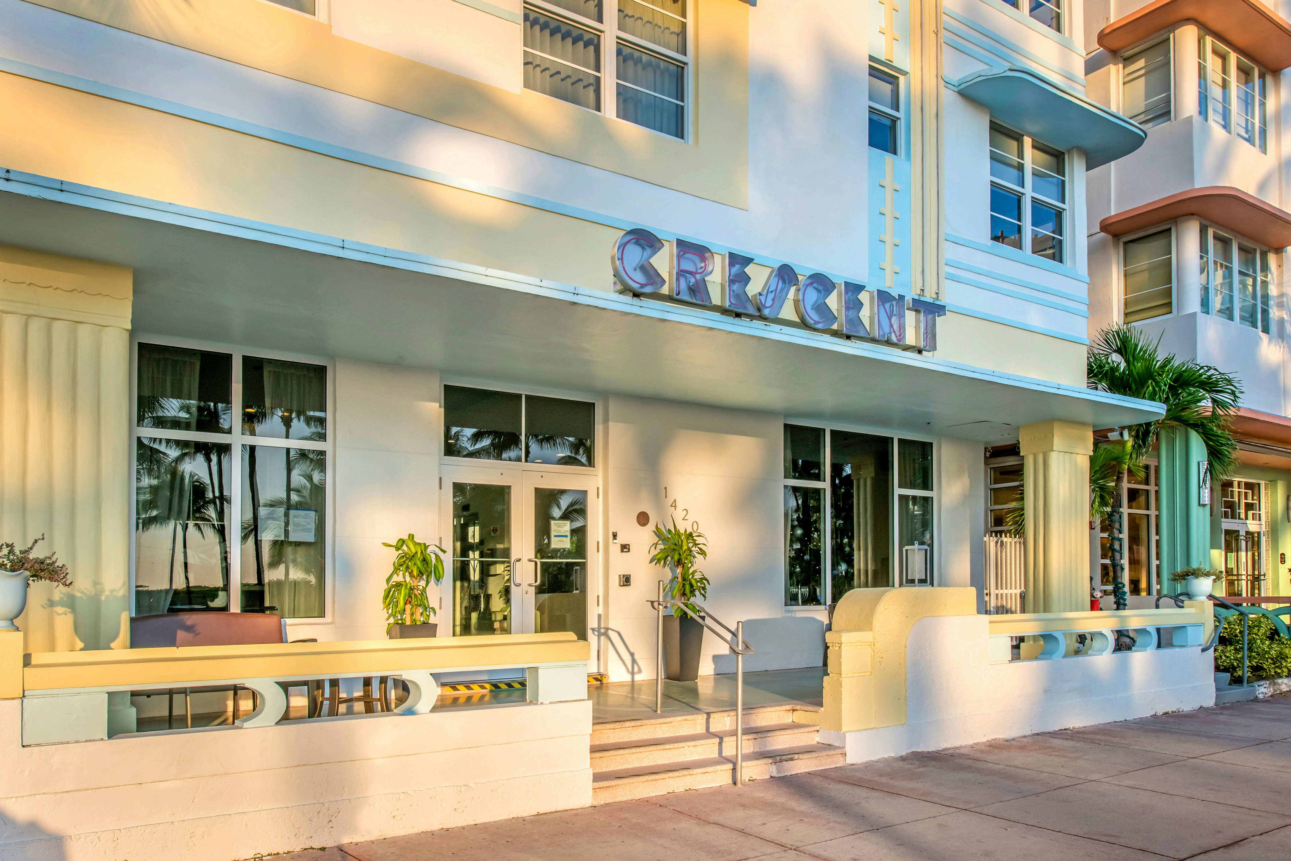 Hilton Vacation Club Crescent on South Beach Miami 6/35