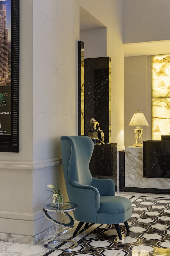 Alvear Icon Hotel 64/72