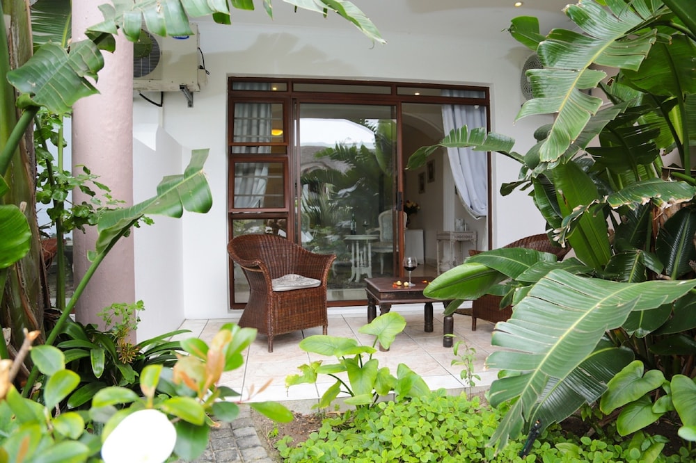 Misty Waves Boutique Hotel 3/79