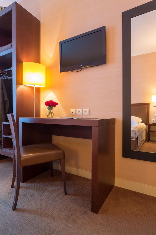 Hotel Le Home Vincennes 20/24