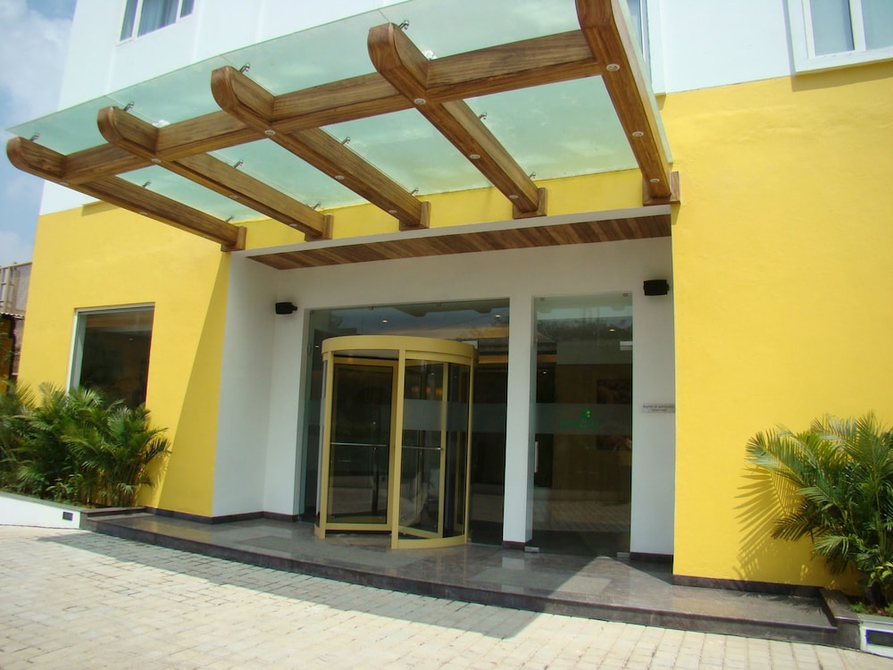 Lemon Tree Hotel Chennai 6/52