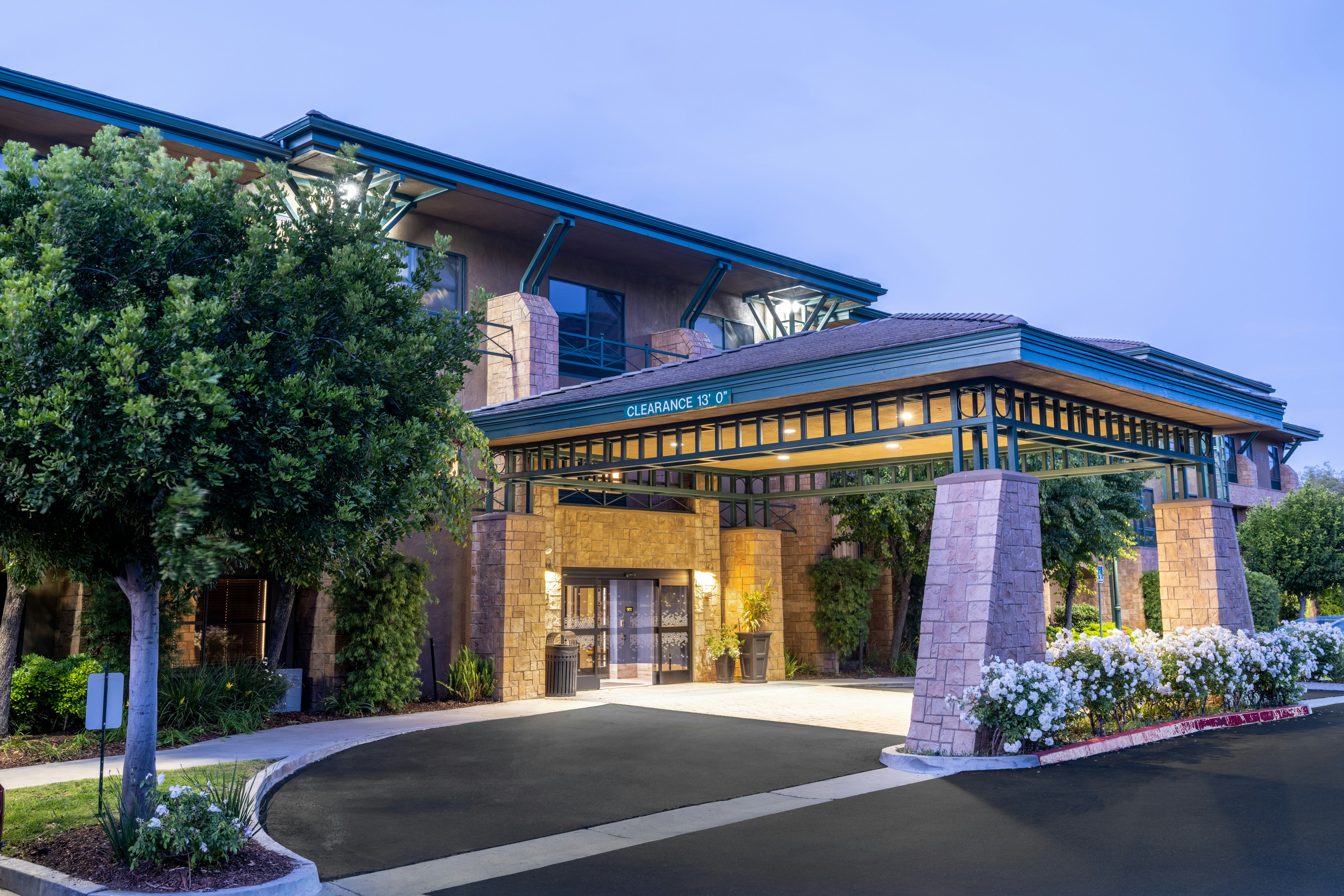 Hampton Inn Suites Agoura Hill 5/46