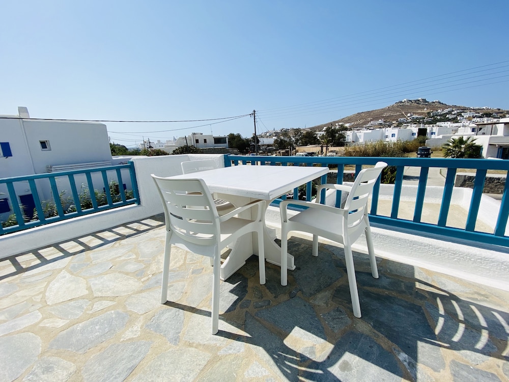 Cyclades Studios 33/49
