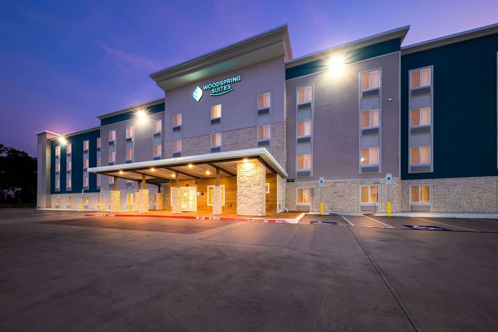 WoodSpring Suites Dallas Plano Central Legacy Drive image