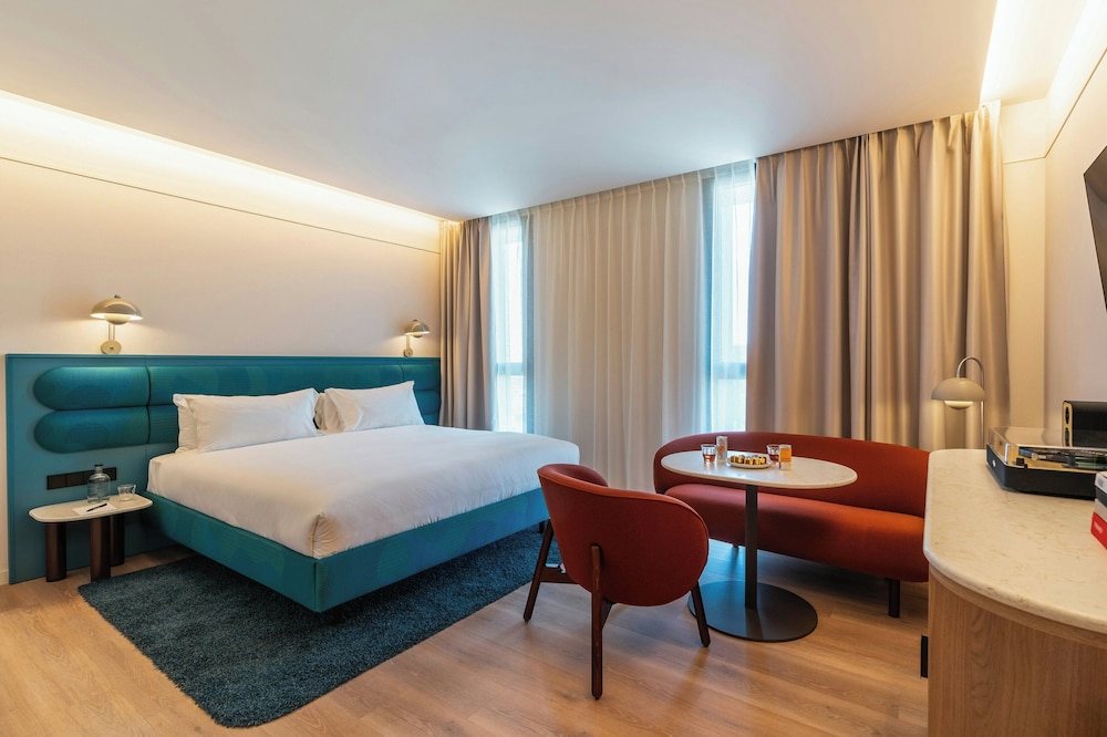 SUPERIOR, DOUBLE BED