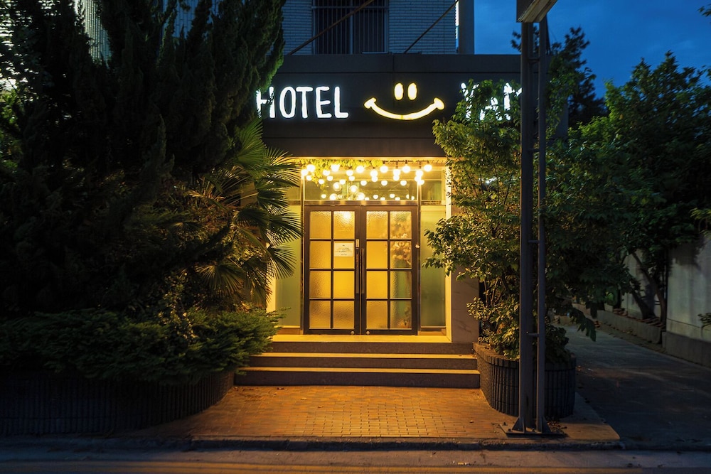Hotel Yam 3/54