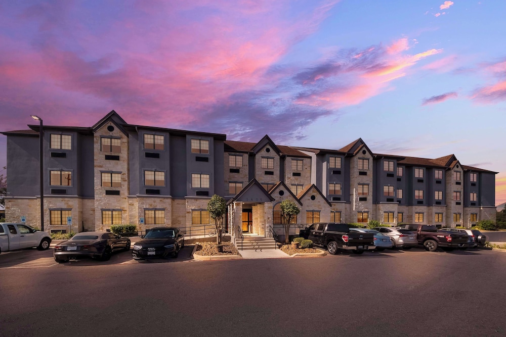 マイクロテル イン & スイーツ バイ ウィンダム サン アントニオ バイ シーワールド(Best Western Seaworld San Antonio) 写真1