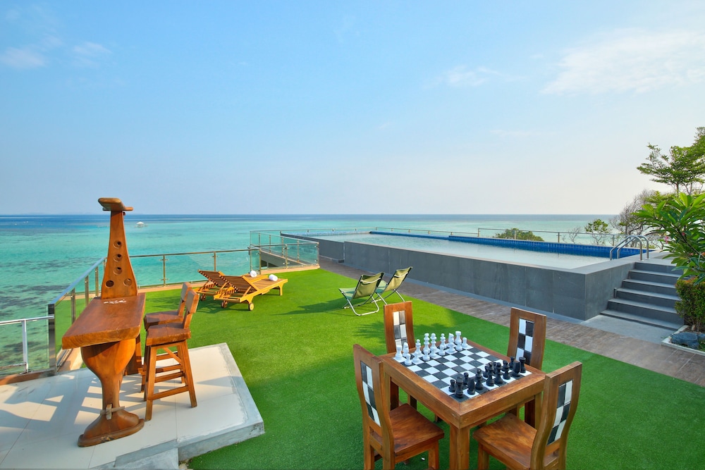 Royal Ocean View Karimunjawa 59/65