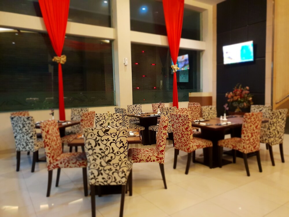 Scarlet Kebon Kawung Hotel 62/71