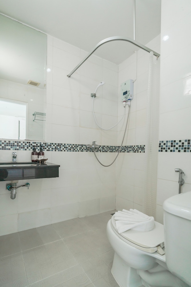 Patong Diamond Hotel 58/64