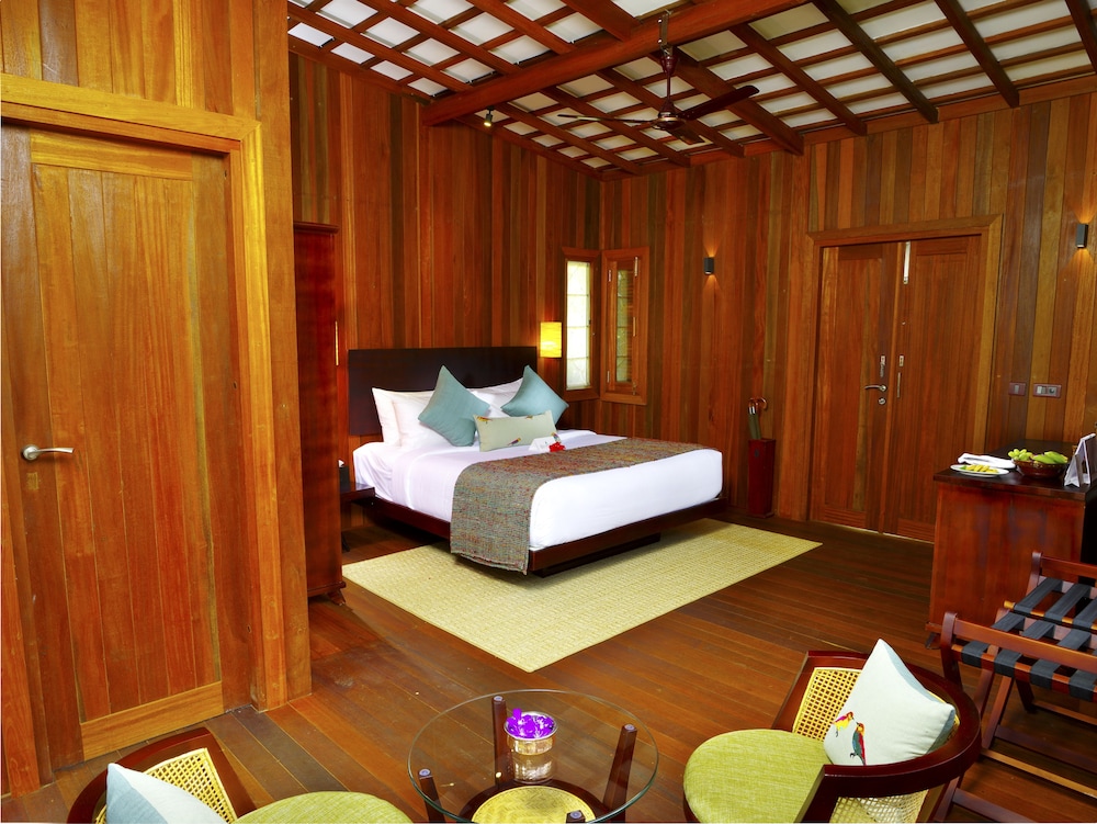 Niraamaya Retreats Cardamum Club 10/36