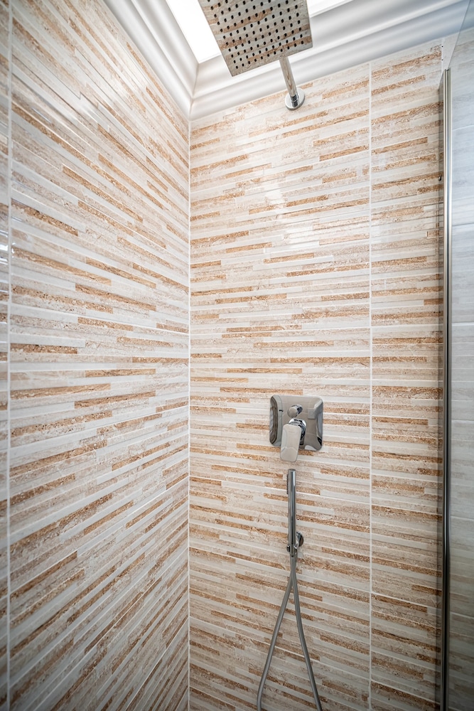Hotel Alessandra 36/50