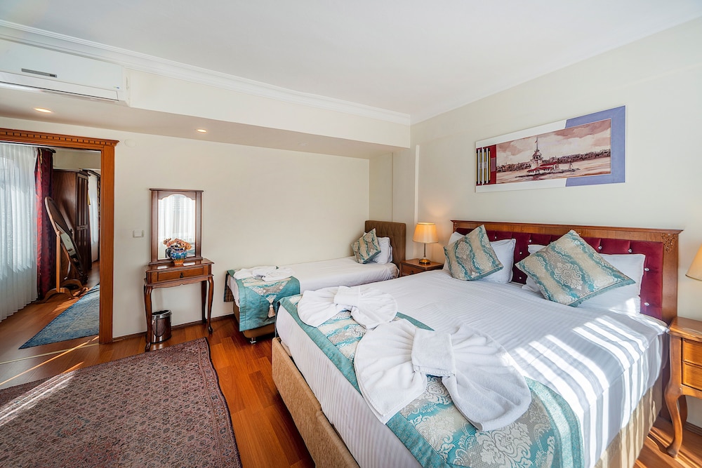 FAMILY SUITE, DELUXE