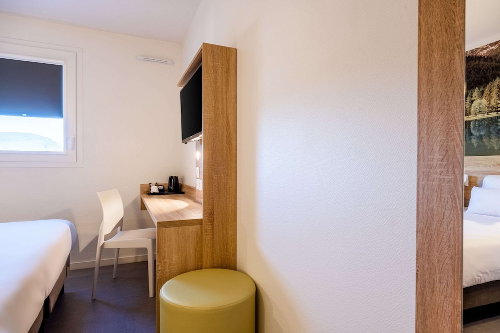 Kyriad Annemasse Geneve 16/44