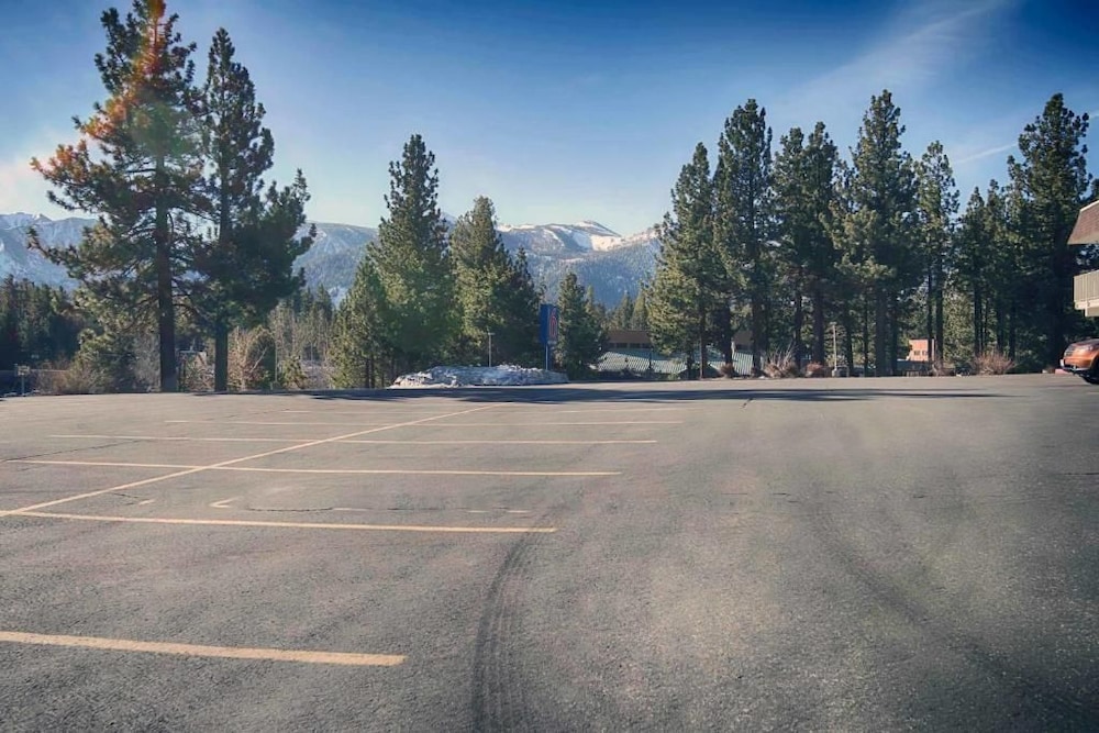 Motel6 Mammoth Lakes, CA 40/55