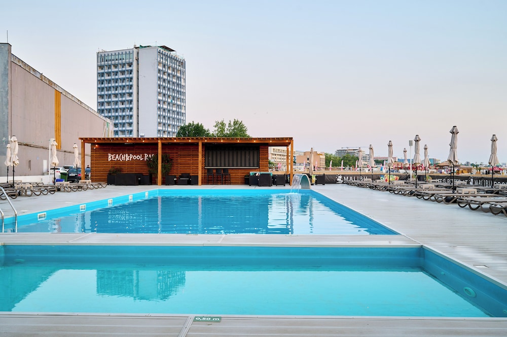 Malibu Hotel 22/50