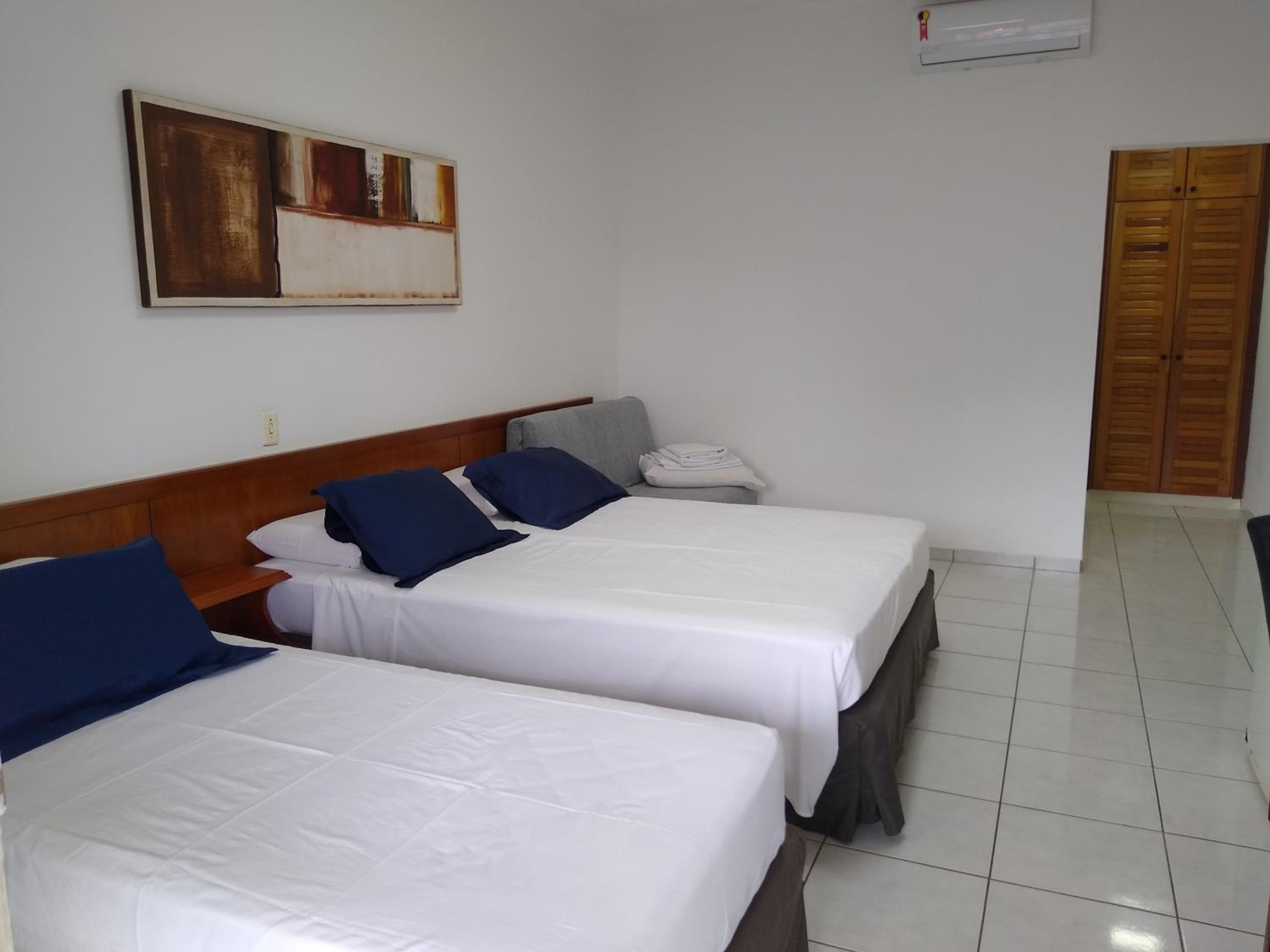 Riviera Service- Hotel Suites 209 e 308 5/35