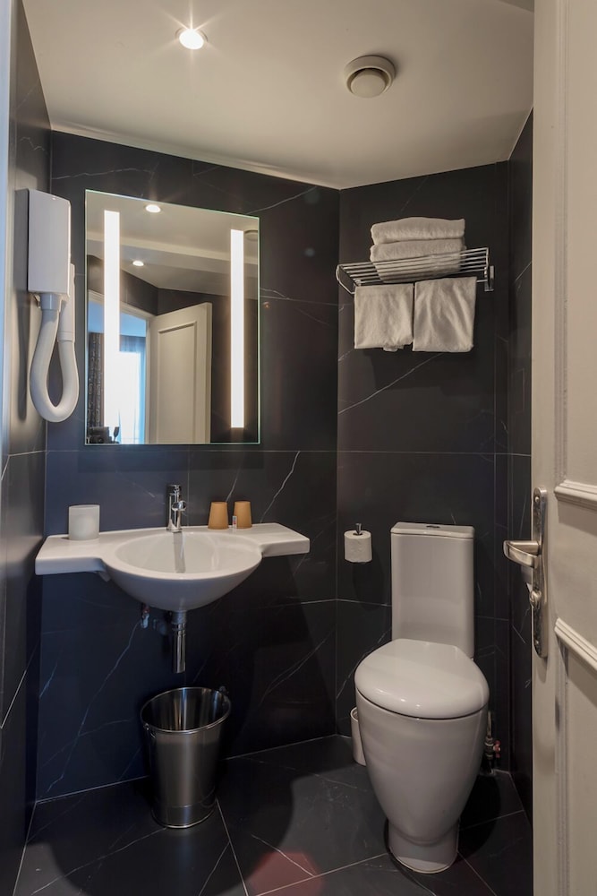 Hotel Elysa Luxembourg 32/41